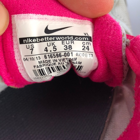 NIKE Women’s Air Relentless 3 Running, size 7 - Picture 5 of 8